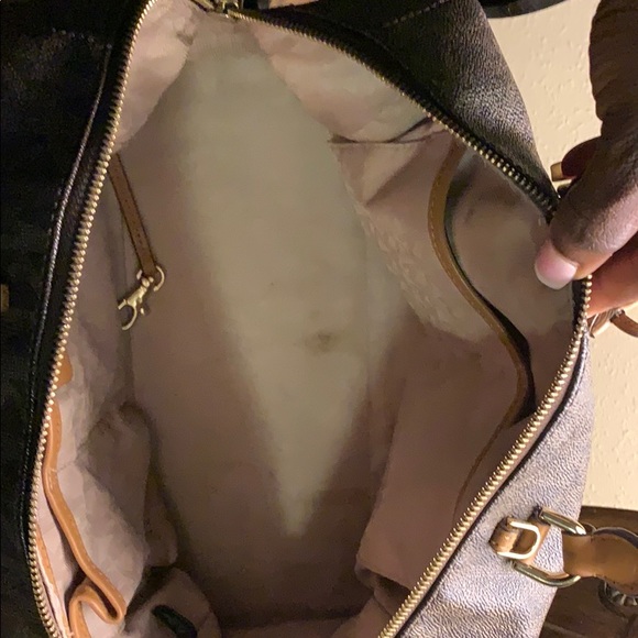 MK Handbag w/ Matching Wallet - Picture 7 of 8